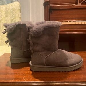 Grey UGG Bailey Bow Boots, Size 7